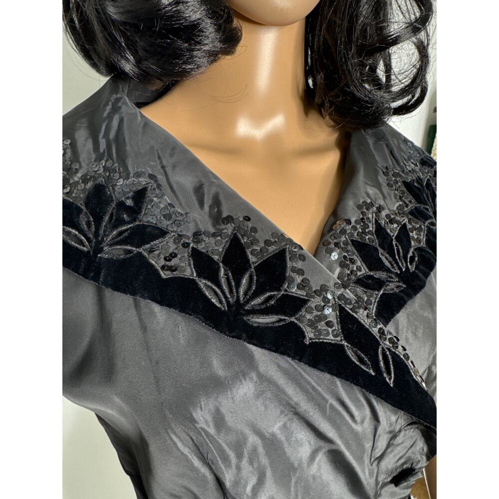 Vintage 1950s Black Cocktail belted Dress w/ Velvet Sequin Collar medium - Picture 11 of 16